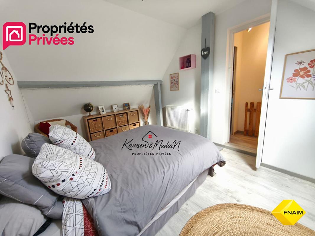 LA BONNEVILLE-SUR-ITON Maison 4 pièces 70 m2 / 80 m² au sol et dépendance 10 m² 11