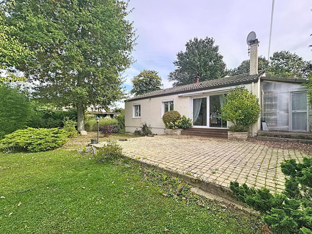 CHAMARANDE Coup de coeur garanti !  Maison familiale sans vis-à-vis sur grand terrain arboré ! 4