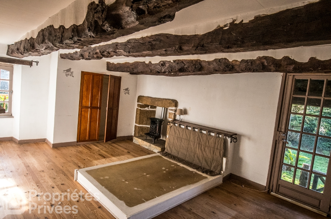 VILDE-GUINGALAN Maison de caractère plein bourg 9