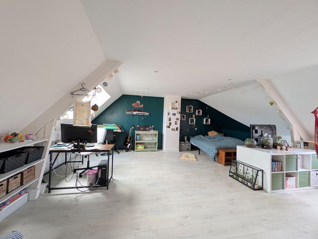 LARCHE Vaste Maison familiale à Larche 11