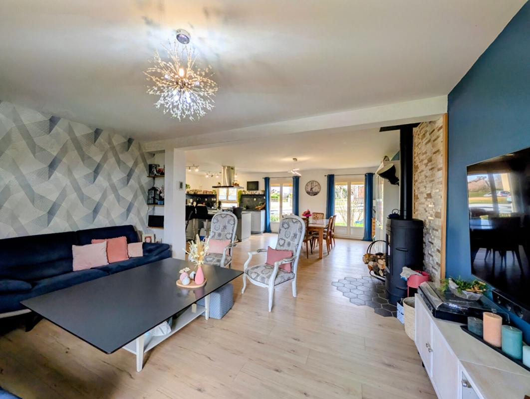 LARCHE Vaste Maison familiale à Larche 6