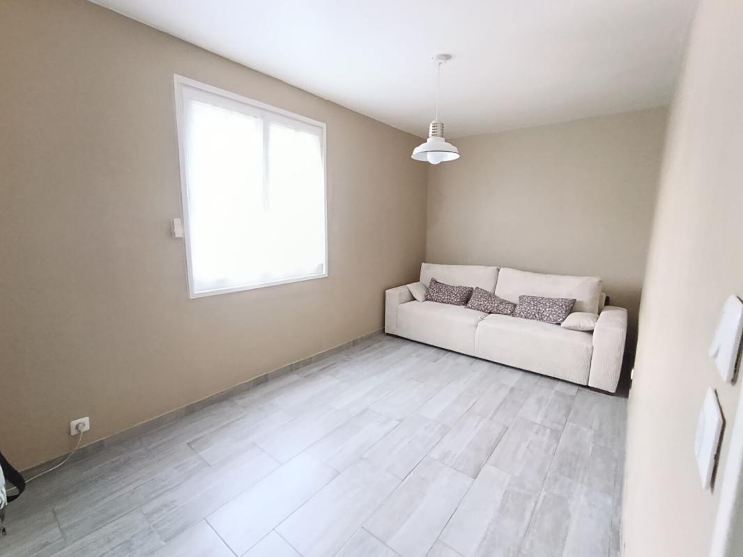 MOISSY-CRAMAYEL Maison Moissy Cramayel 6 pièces 105 m2 7