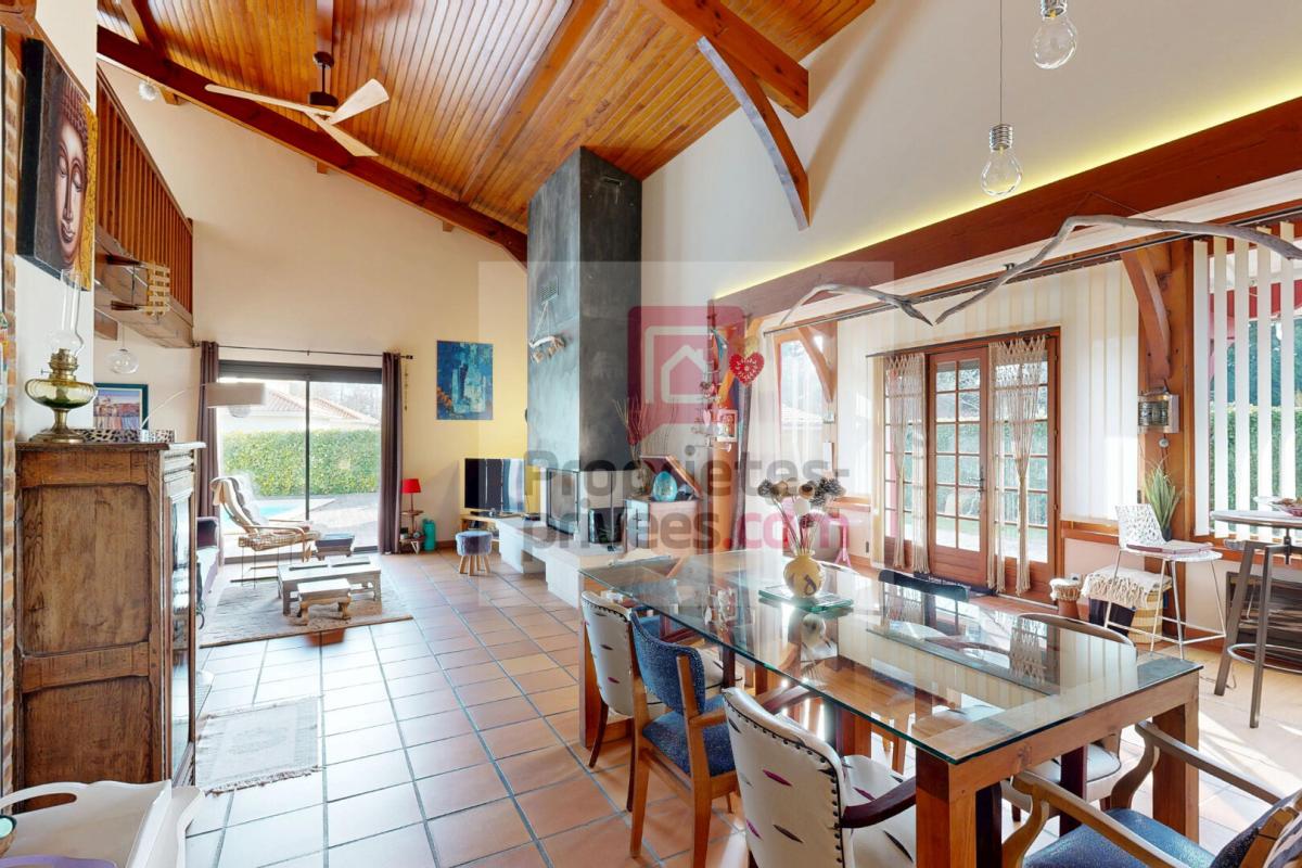 BISCARROSSE Belle Landaise de 201m², parc arboré, piscine 12