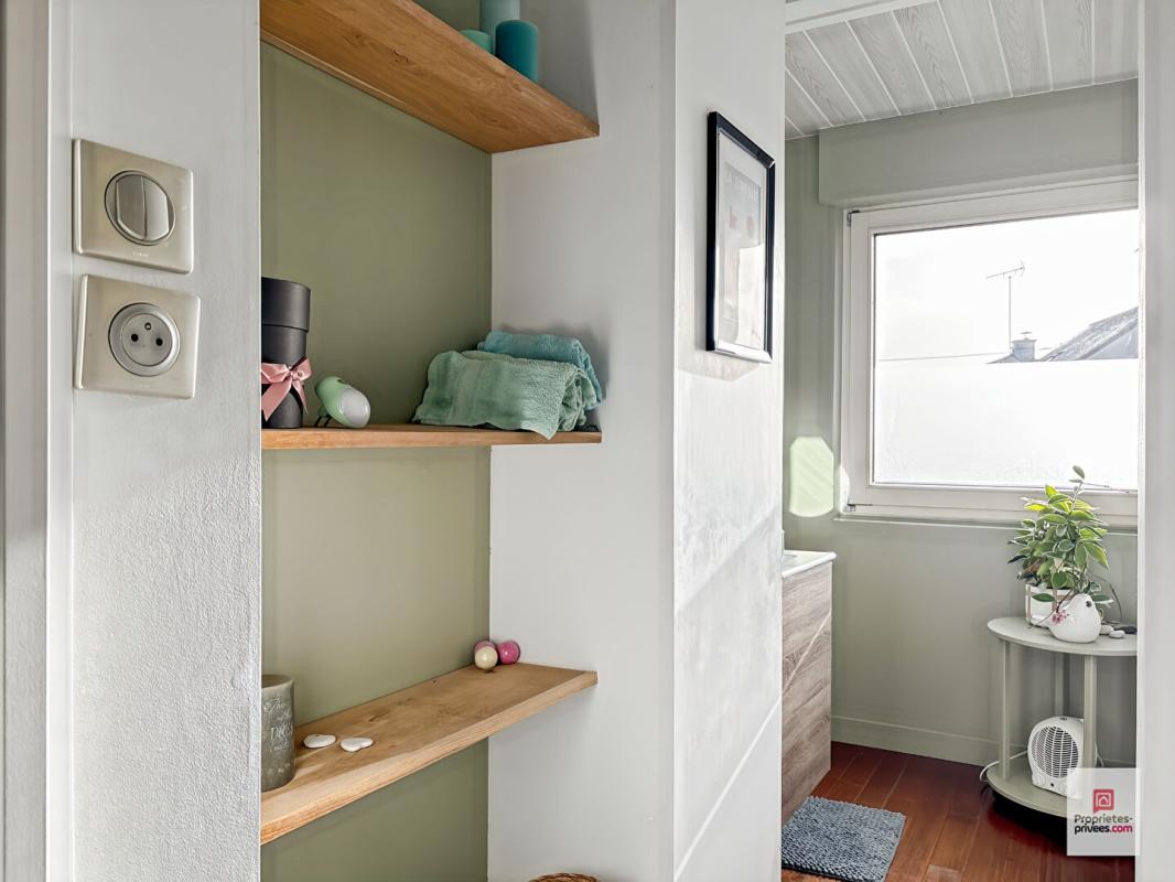 DAUMERAY Maison Daumeray 7 pièce(s) 165 m2 13