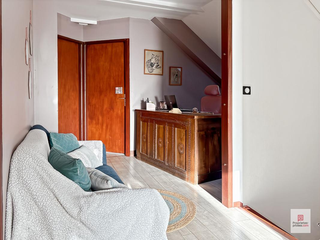 DAUMERAY Maison Daumeray 7 pièce(s) 165 m2 16