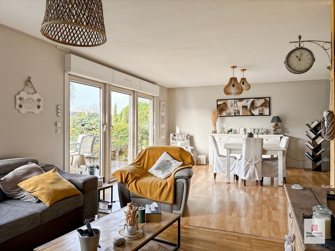 DAUMERAY Maison Daumeray 7 pièce(s) 165 m2 7