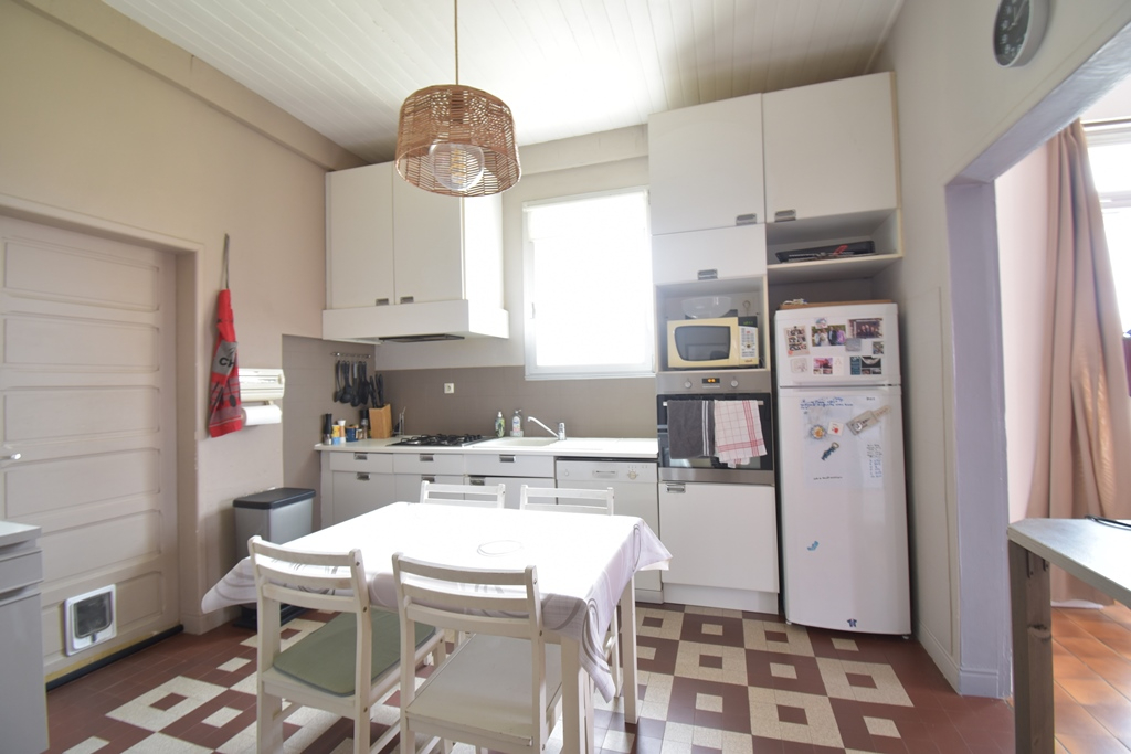 LES SABLES-D'OLONNE Maison Les Sables d'Olonne 5 pièces 124m2 + studio 32 m2 14