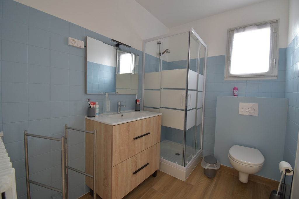 LES SABLES-D'OLONNE Maison Les Sables d'Olonne 5 pièces 124m2 + studio 32 m2 6