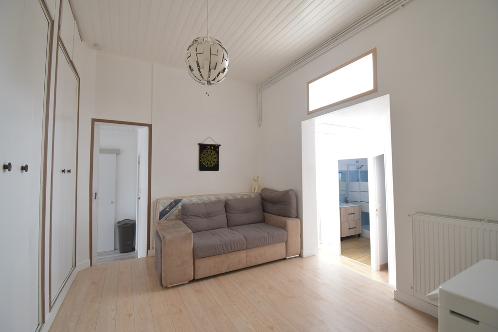 LES SABLES-D'OLONNE Maison Les Sables d'Olonne 5 pièces 124m2 + studio 32 m2 7