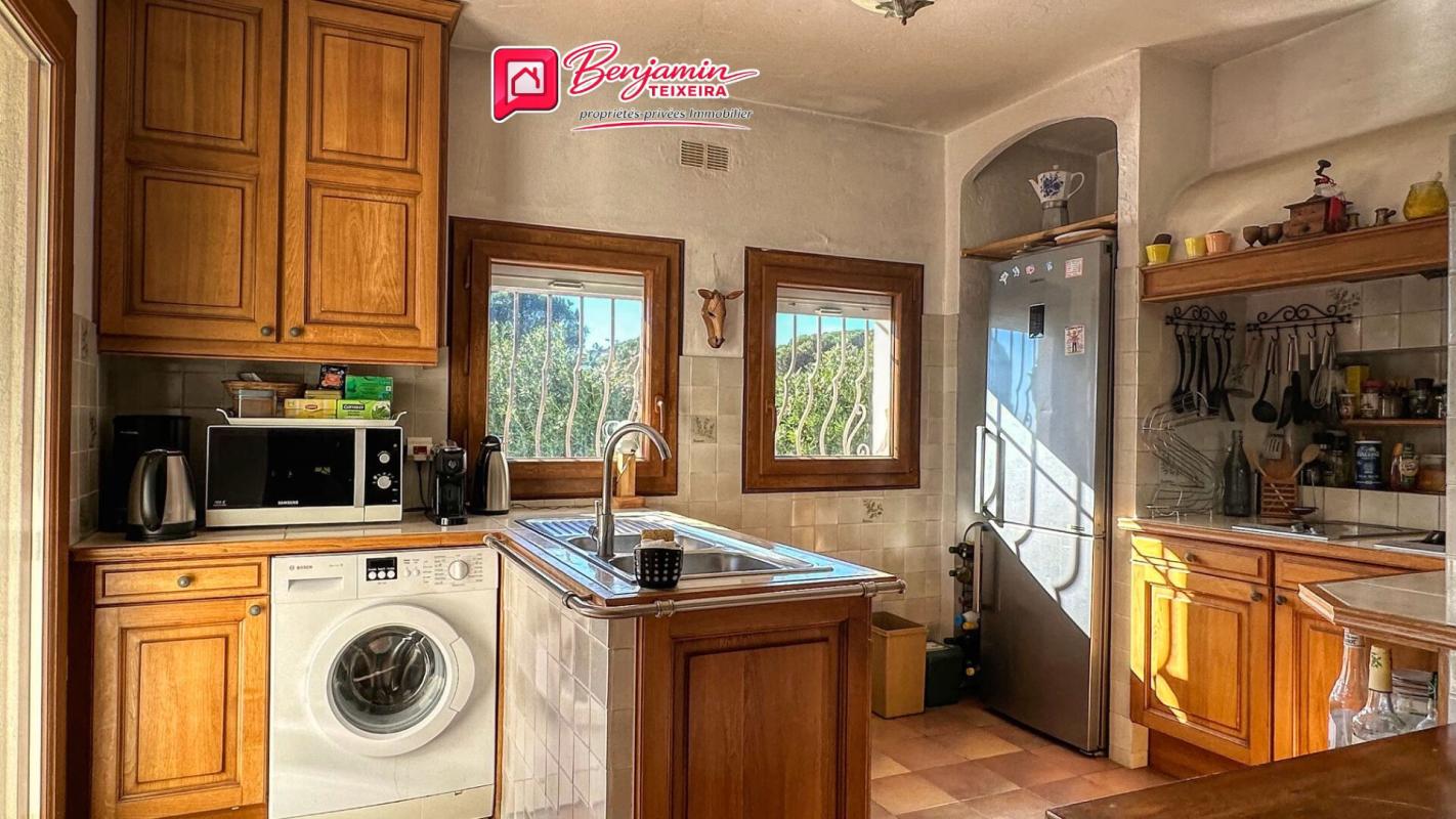 SAINTE-MAXIME Villa Sainte Maxime 6 pièce(s) 117 m2 - Garage 27m² - Vue mer - piscine 7