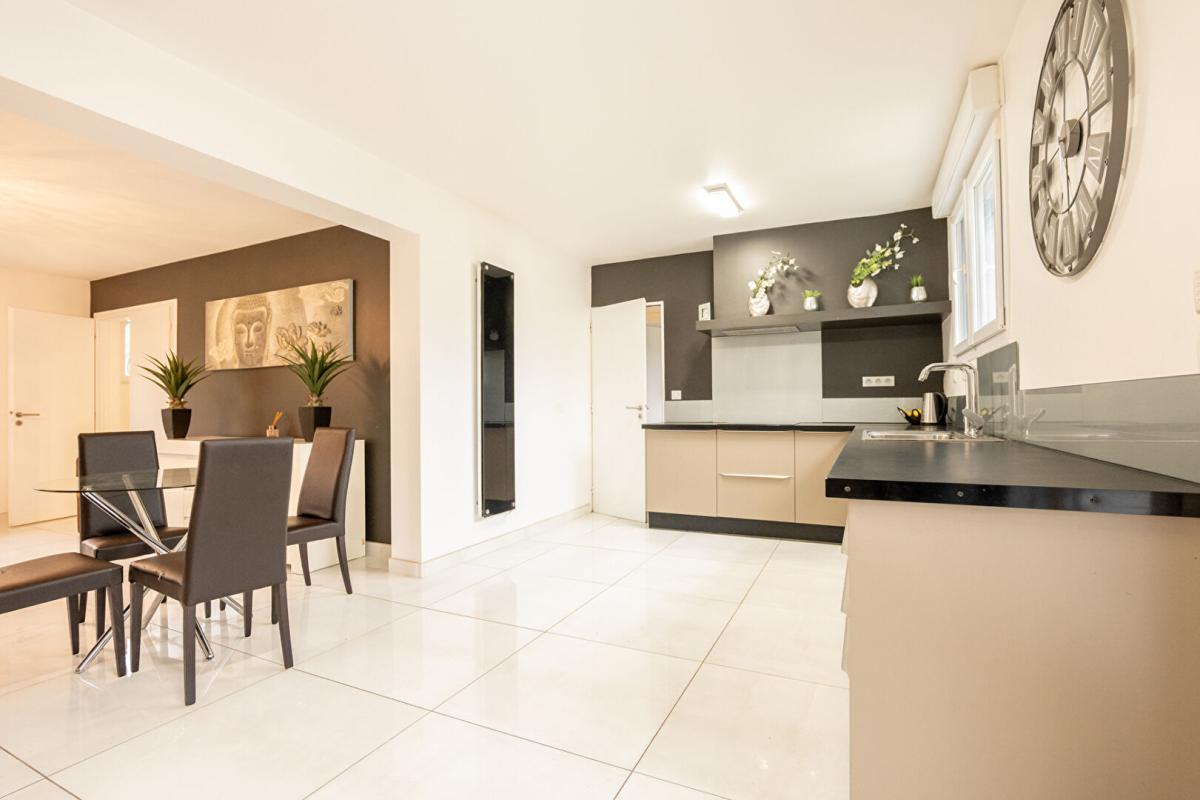 ROMORANTIN-LANTHENAY LIEUX UNIQUES ® x PROPRIÉTÉS PRIVÉES PROPOSE MAISON CONTEMPORAINE 161 M² - 1.9 HA - ROMORANTIN (41) 12