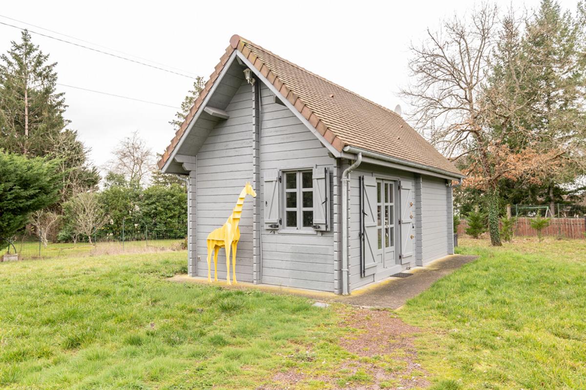 ROMORANTIN-LANTHENAY LIEUX UNIQUES ® x PROPRIÉTÉS PRIVÉES PROPOSE MAISON CONTEMPORAINE 161 M² - 1.9 HA - ROMORANTIN (41) 18