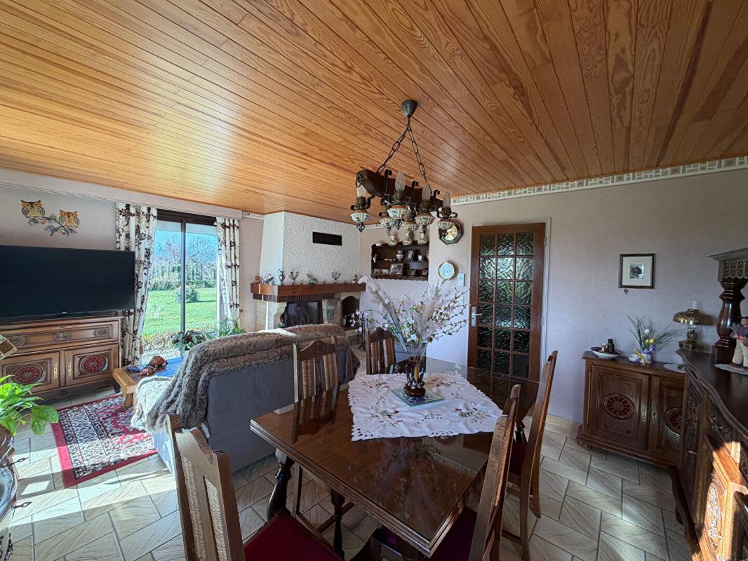 CHEVANNES-CHANGY Pavillon de caractère dans la campagne nivernaise 7