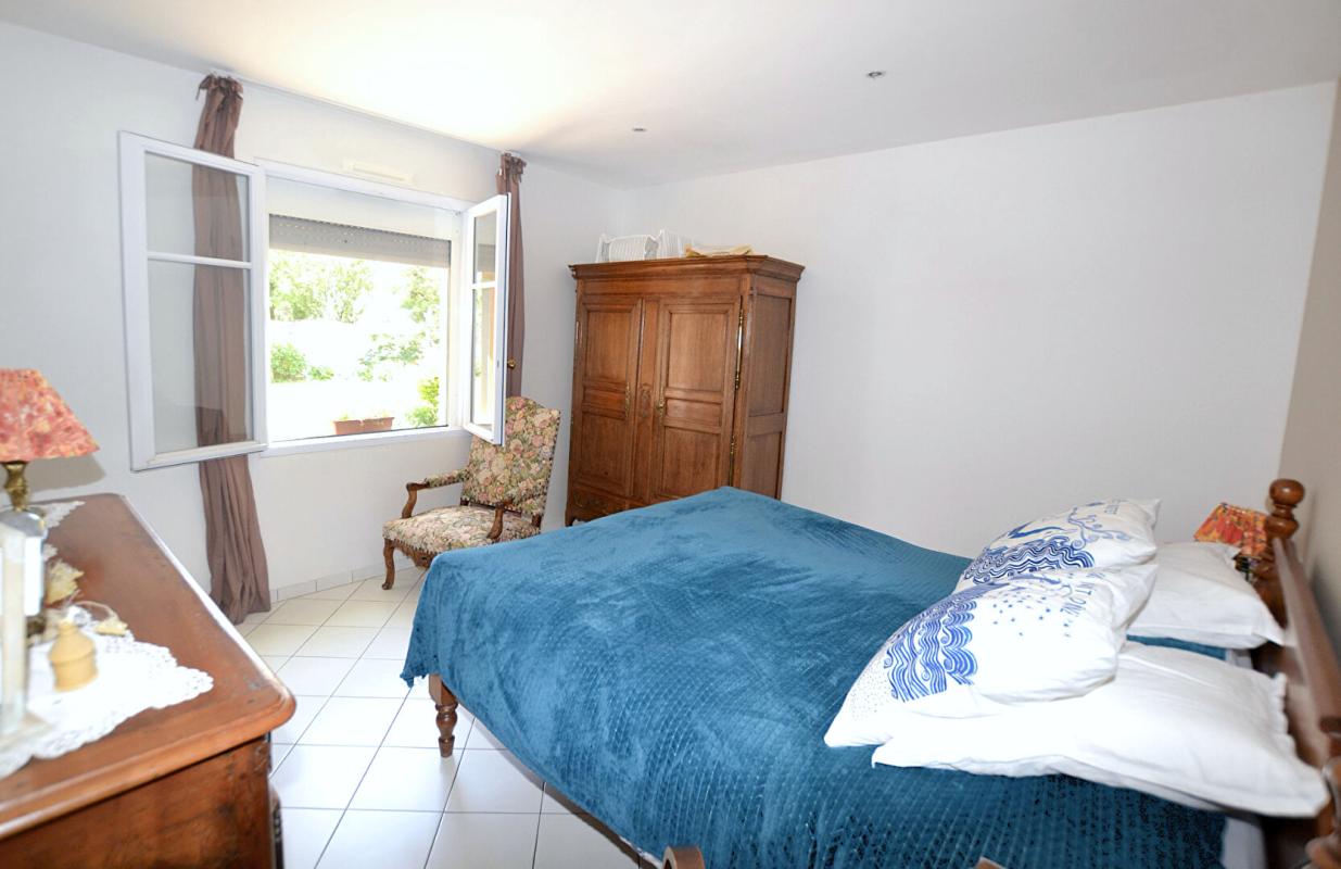 LUCON Maison Lucon 7 pièce(s) 188 m2 7