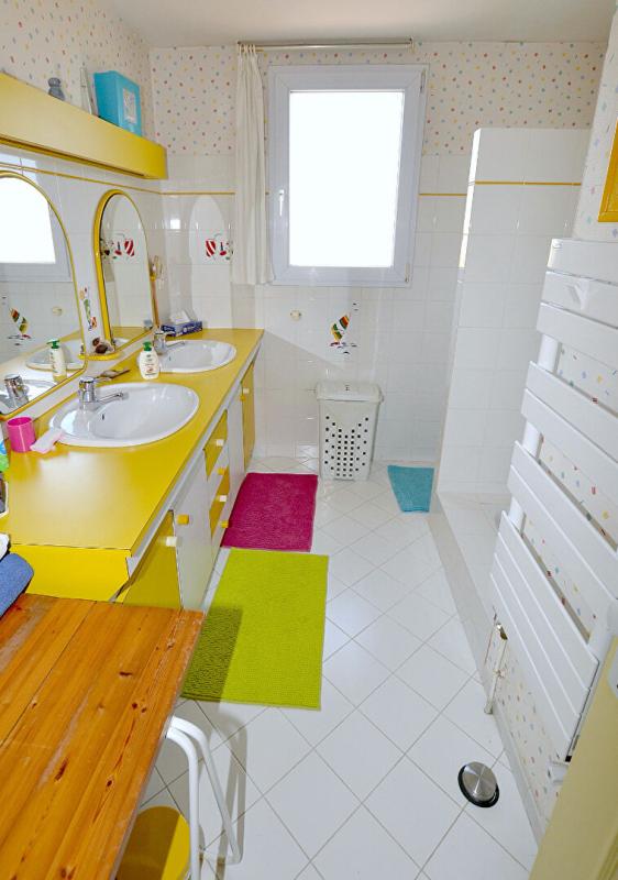 LUCON Maison Lucon 7 pièce(s) 188 m2 9