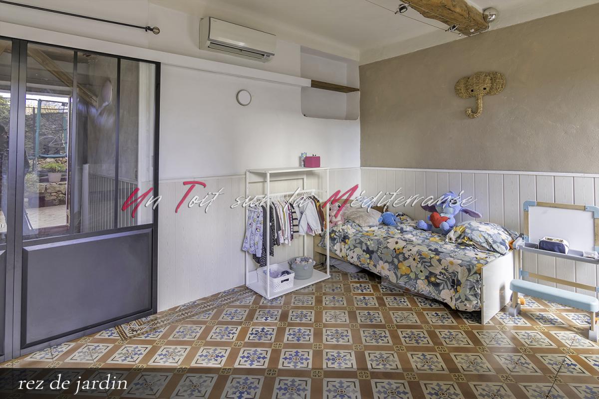 PUGET-VILLE Jolie Maison de village avec jardinet-terrasse et garage à Puget Ville, 3 chambres, 147 m2 utiles 7