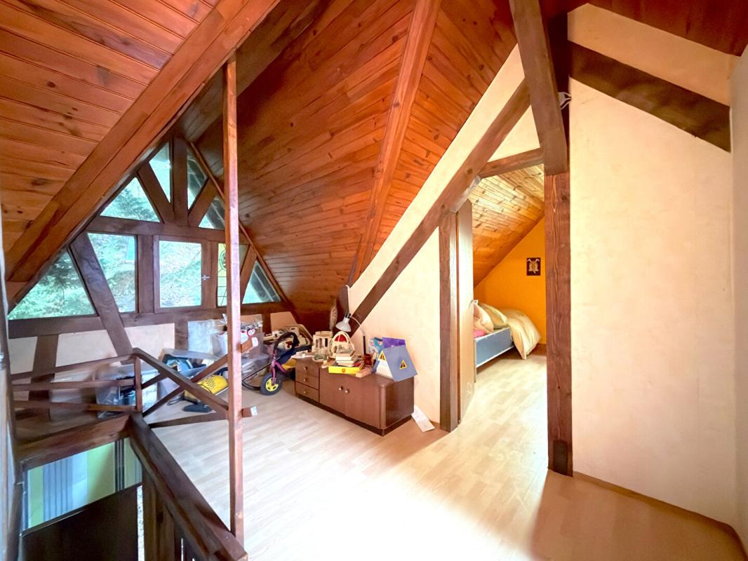 EPFIG Maison à rénover, grand terrain 11