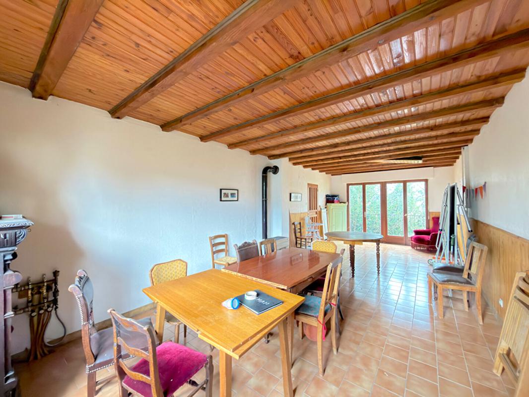 EPFIG Maison à rénover, grand terrain 2