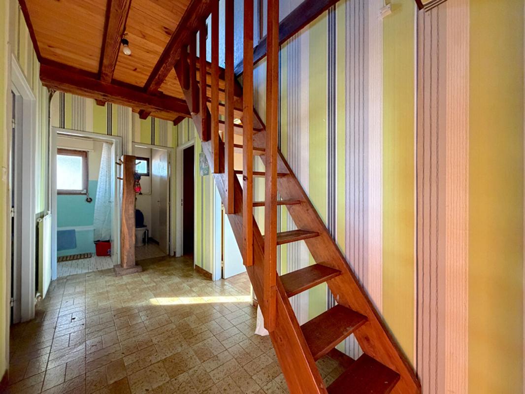 EPFIG Maison à rénover, grand terrain 8