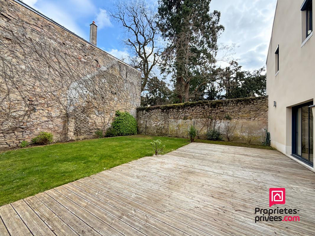 AVALLON Maison d'architecte Avallon centre ville avec jardin 16