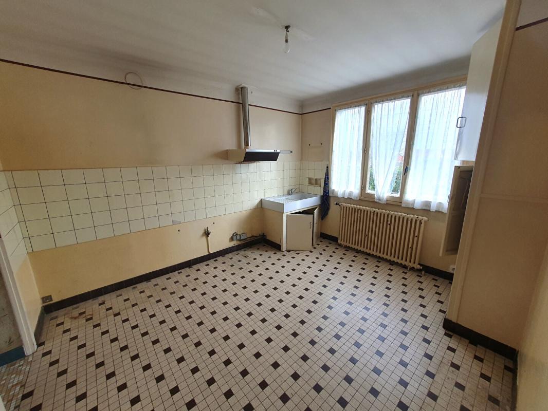 BOURGES Maison Bourges 4 pièce(s) 74 m2 1