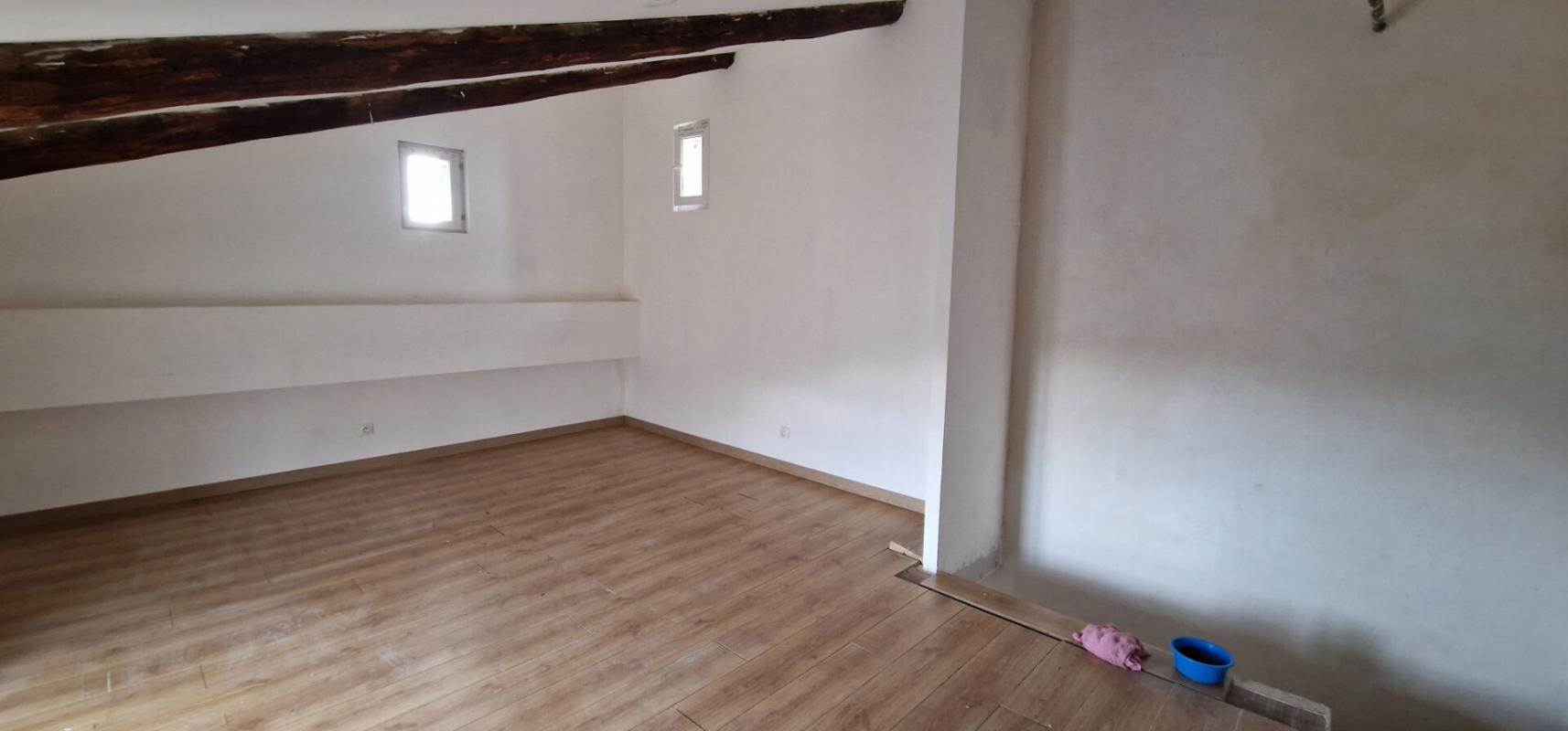 COURTHEZON Maison  4 pièces 2 Chambres 59m2 3