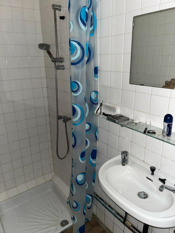 LE VIGEANT Maison de 63 m2 à Le vigeant  , 2 chambres , jardin de 580 m2 avec grange 6