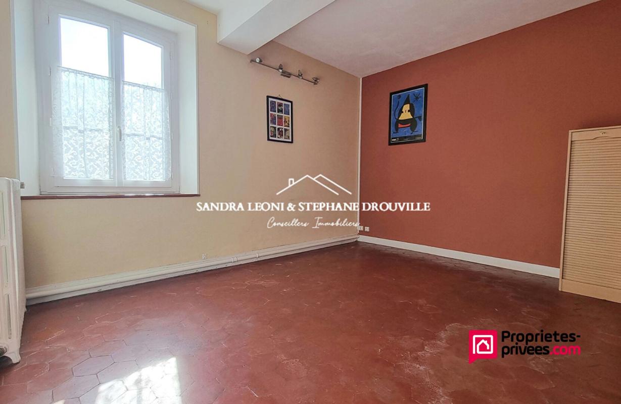 JOUY JOUY - CHARMANTE MAISON de 60 m², 4 PIECES 5