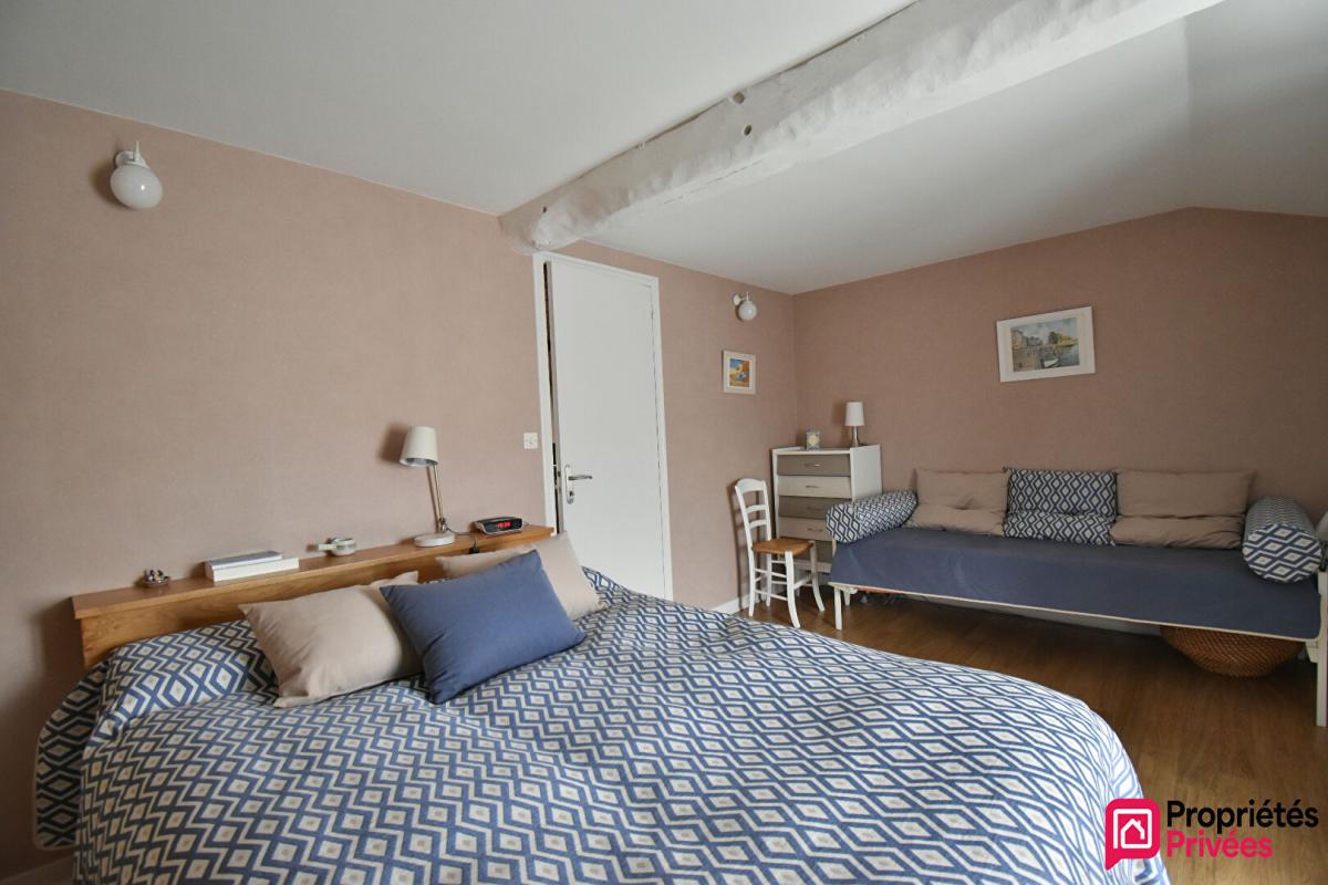 SAINT-PIERRE-DES-ECHAUBROGNES Maison Saint Pierre Des Echaubrognes 7 pièce(s) 153 m2 6