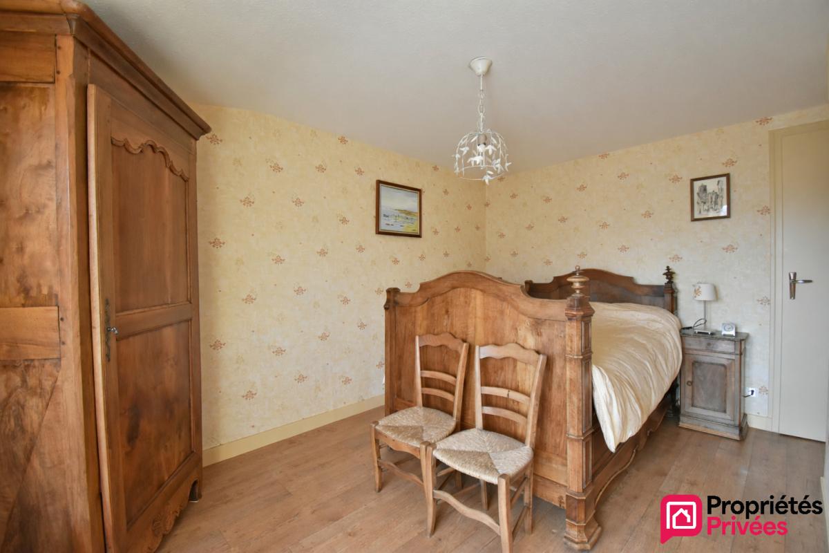 SAINT-PIERRE-DES-ECHAUBROGNES Maison Saint Pierre Des Echaubrognes 7 pièce(s) 153 m2 7