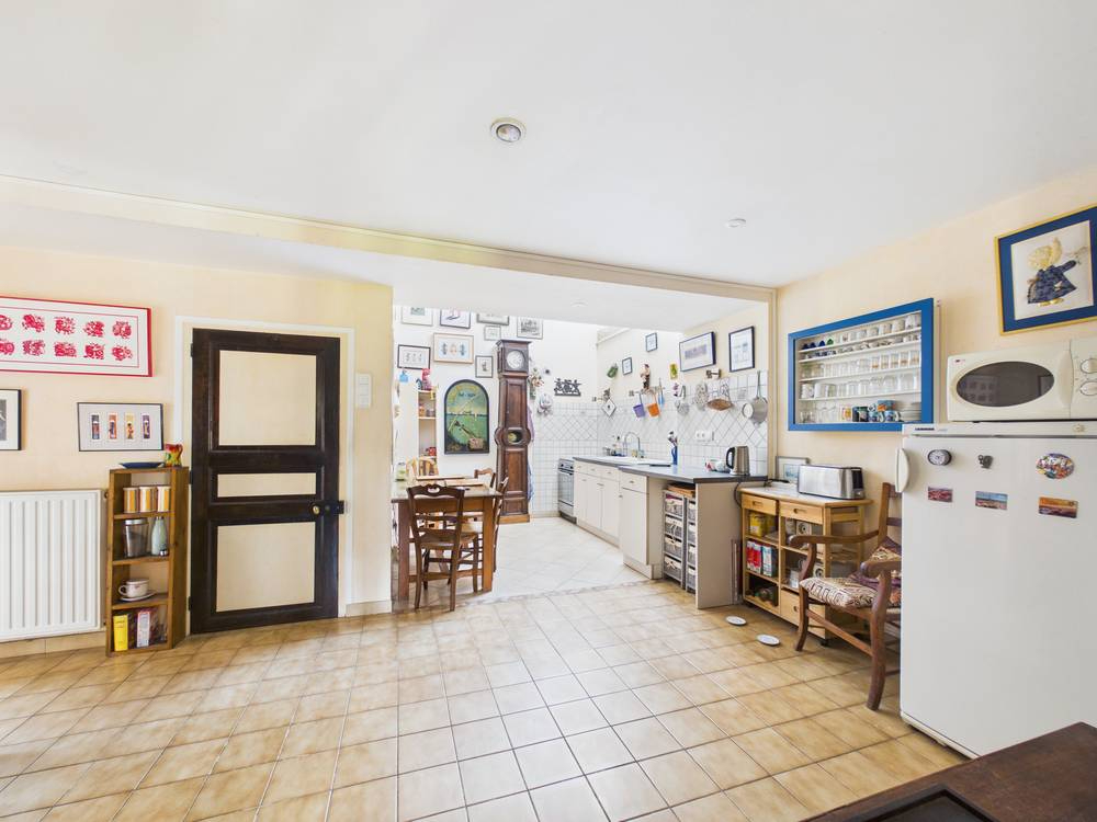 NOUAILLE-MAUPERTUIS Maison ancienne de 317 m2 à Gizay, 5 chambres,  parc de 5500 m2, piscine , grange, atelier 7