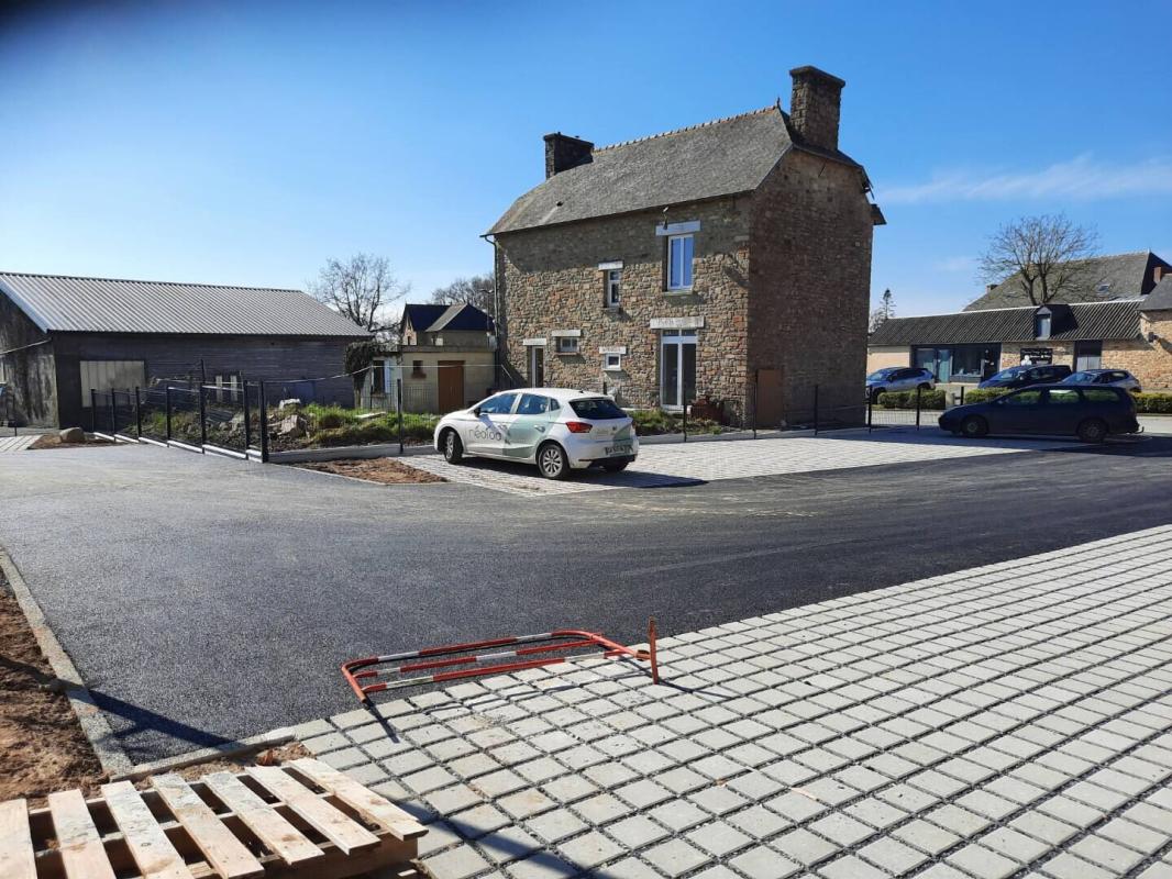 PLUMAUGAT Plumaugat : Maison en Pierres 110 m2 2