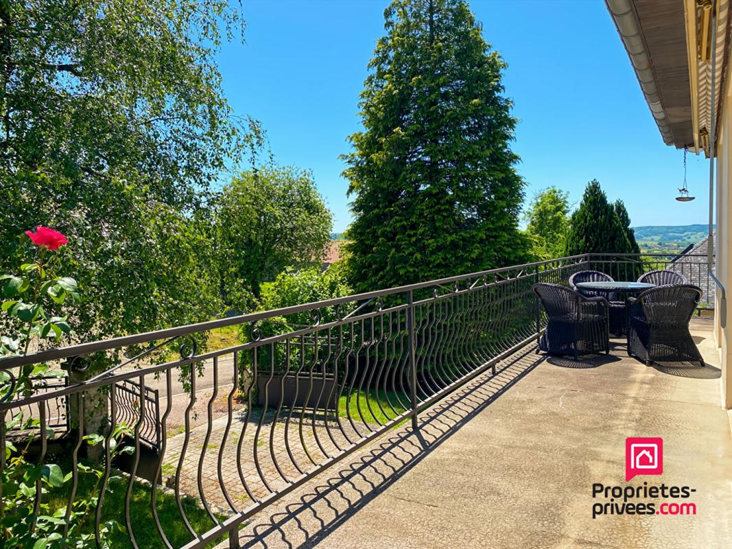 ETAULE Proche Avallon Maison avec jardin rénovée 13