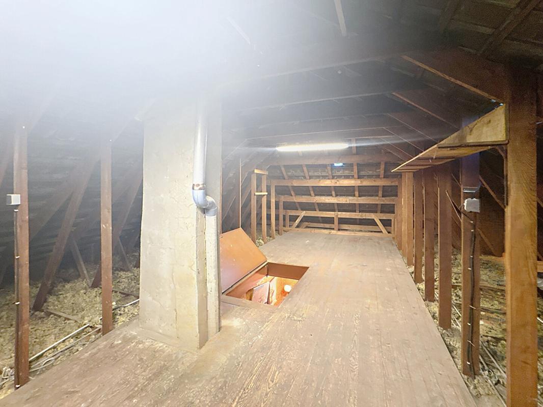 IGNY Maison Familiale à Igny  Terrain de 500 m² + Combles Aménageables et Sus sol total  ! 12