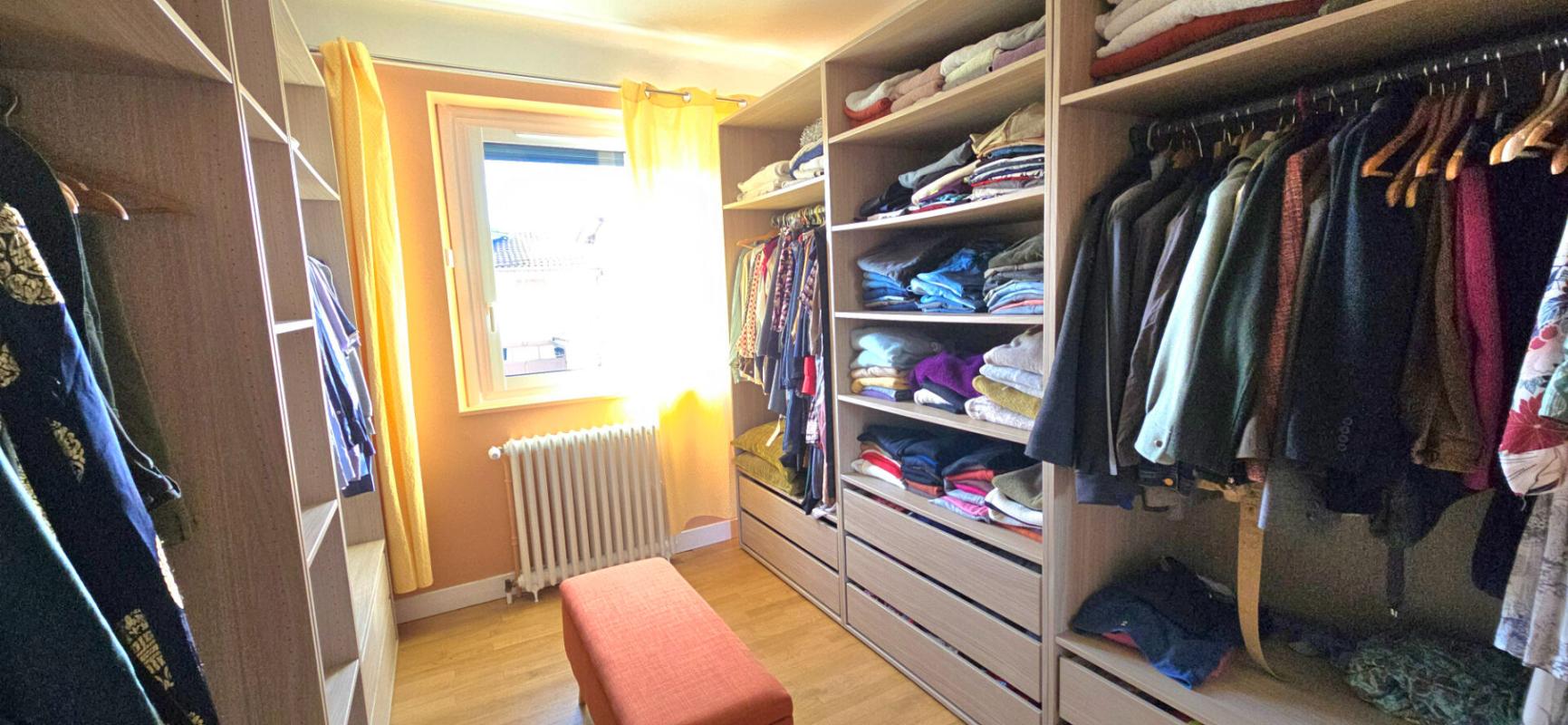 PERIGUEUX Maison de ville de type 6, jardin et garage privatif sur un terrain de 450 m² 12