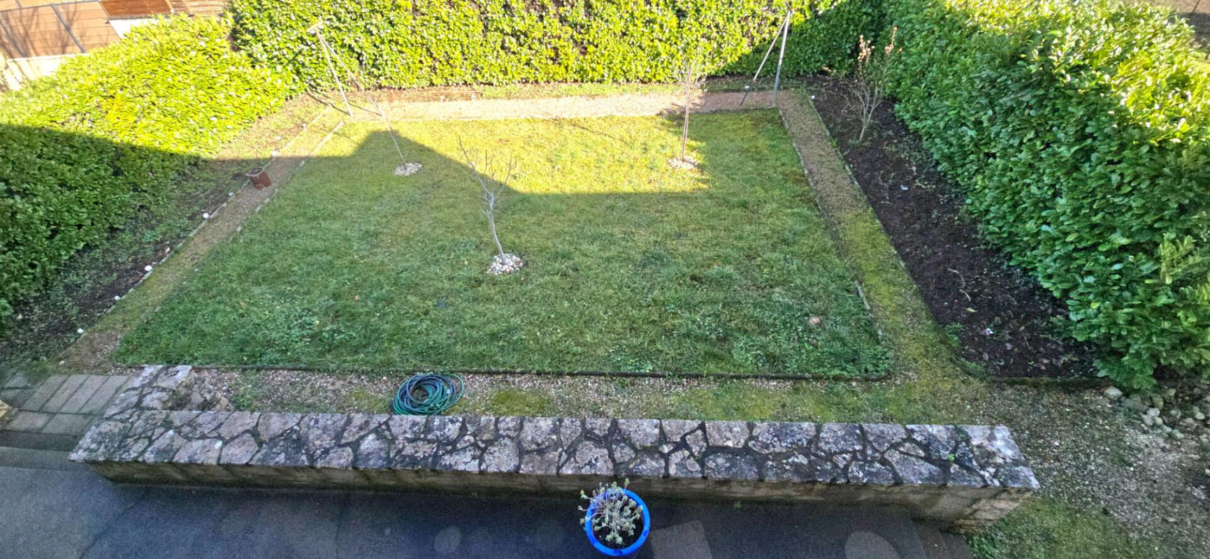 PERIGUEUX Maison de ville de type 6, jardin et garage privatif sur un terrain de 450 m² 3