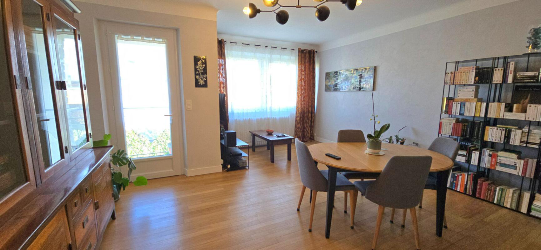 PERIGUEUX Maison de ville de type 6, jardin et garage privatif sur un terrain de 450 m² 8