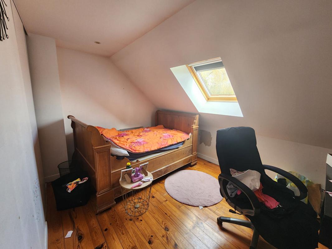 LOCHES Maison Loches 8 pièce(s) 211 m2 12