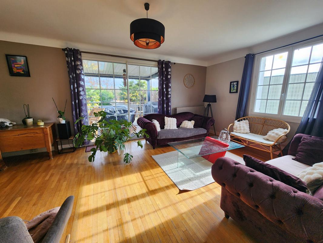 LOCHES Maison Loches 8 pièce(s) 211 m2 5