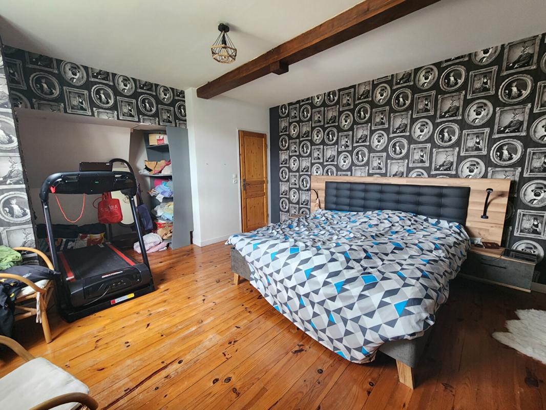 LOCHES Maison Loches 8 pièce(s) 211 m2 9