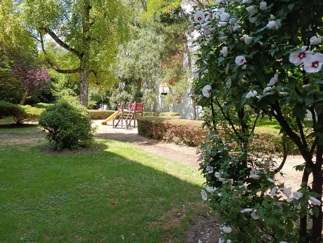 LIMEIL-BREVANNES Appartement Limeil Brevannes 4 pièces 2