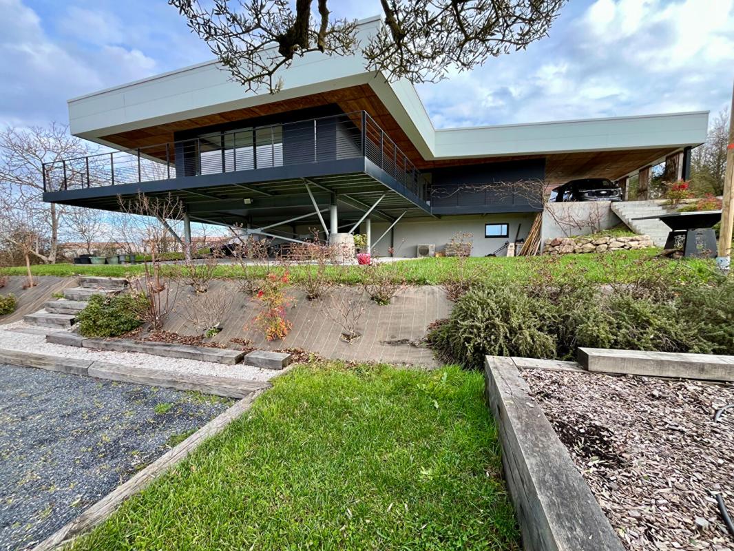 LAPLUME Maison T5 de 148.4 m² - Laplume 1