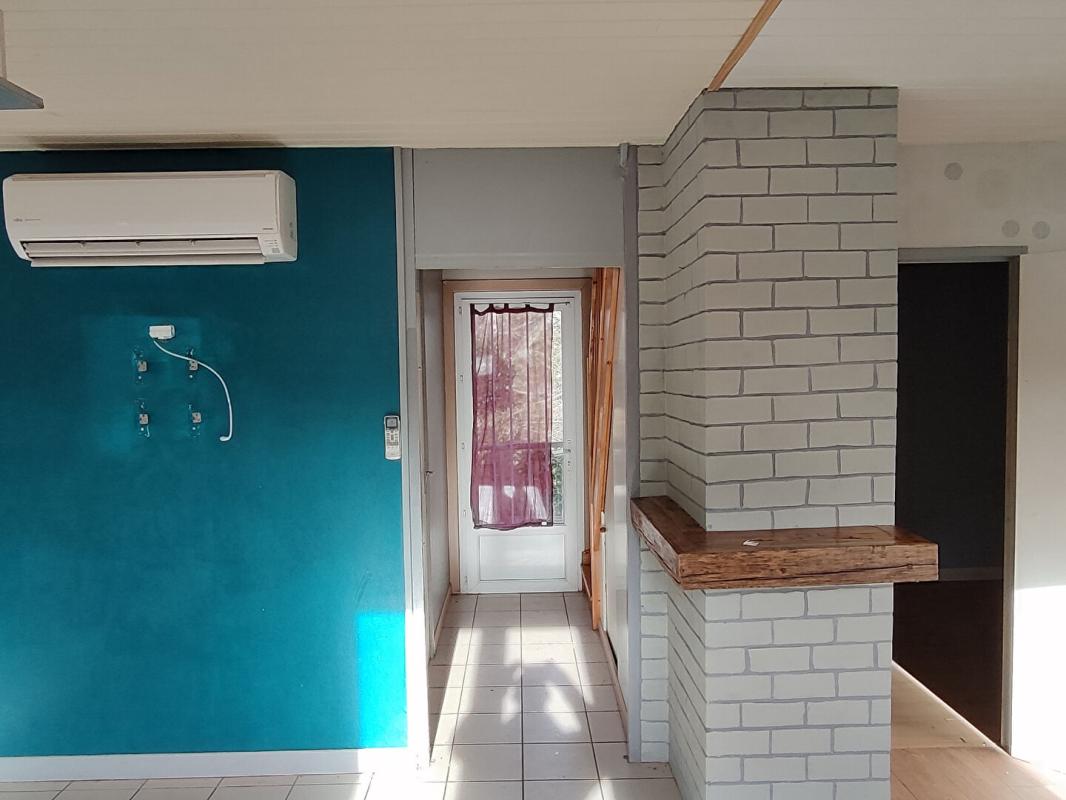 ELLIANT Maison Elliant 4 pièce(s) 2 ch, DPE C 9