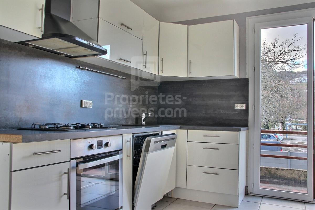 BASSENS Appartement  4 pièce(s) 82 m2 2