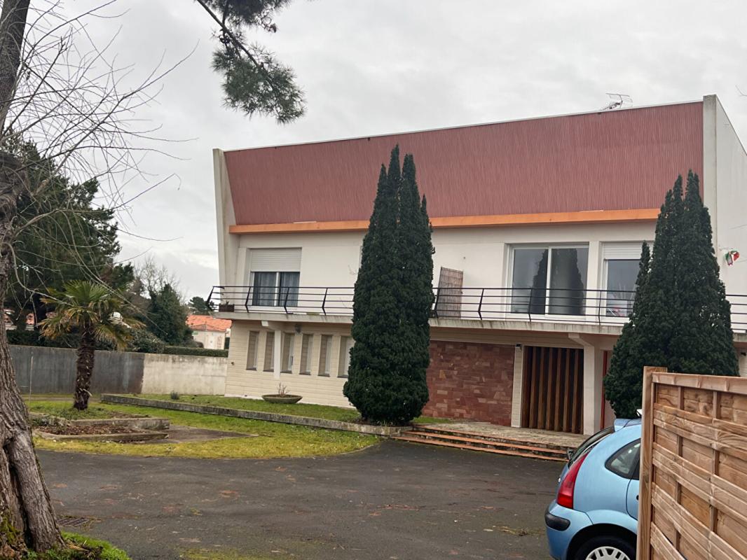 SAINT-JEAN-DE-MONTS Appartement avec  parking pour investisseur Saint Jean De Monts 2 pièce(s) 8