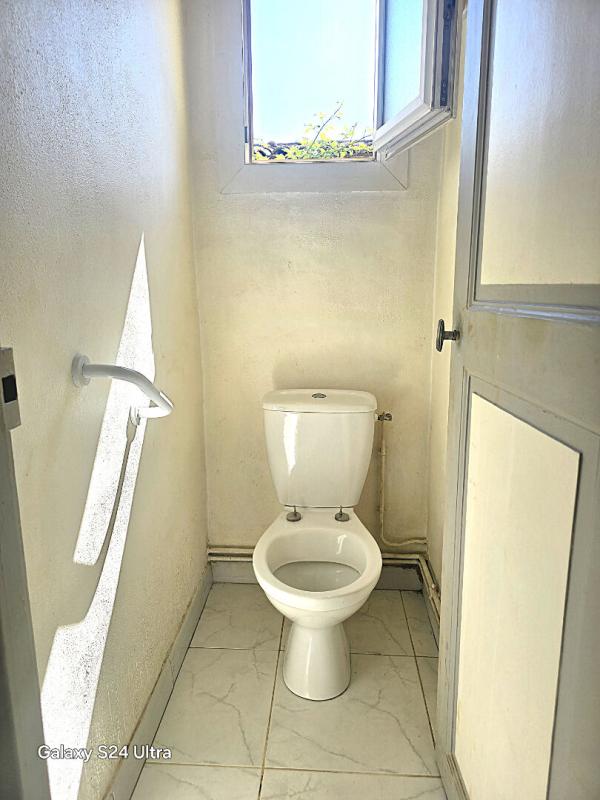 FABREGUES Maison Fabregues 4 pièce(s) 62 m2 sur 320 m² de terrain - prévoir travaux 10