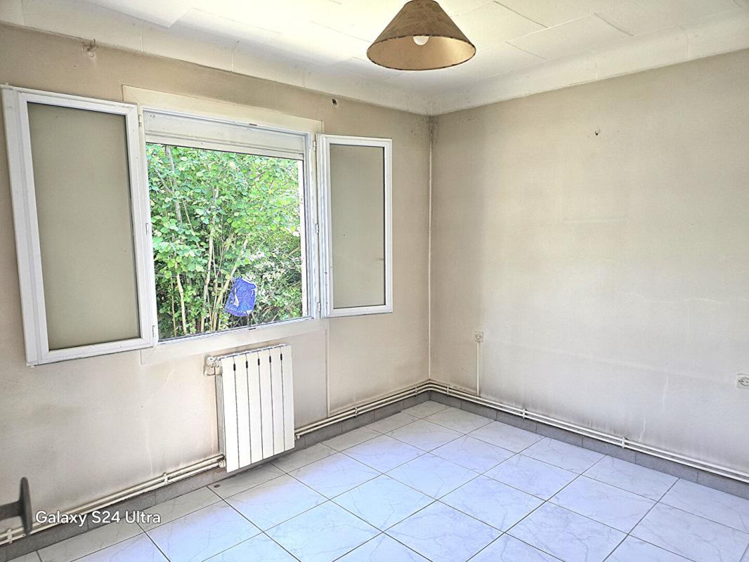 FABREGUES Maison Fabregues 4 pièce(s) 62 m2 sur 320 m² de terrain - prévoir travaux 7