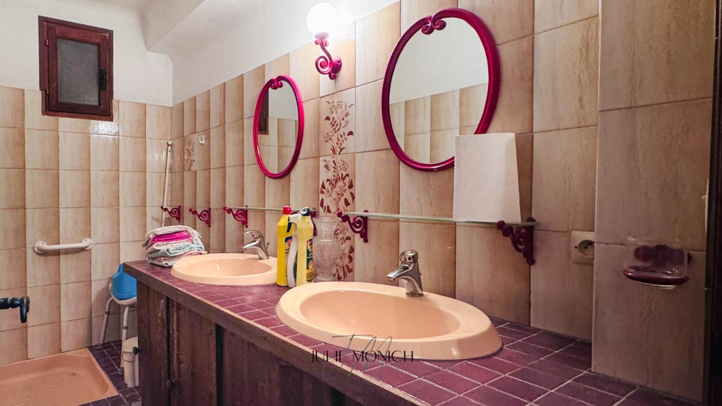 BANYULS-SUR-MER À 2 pas de la plage Maison avec jardin et potentiel 12