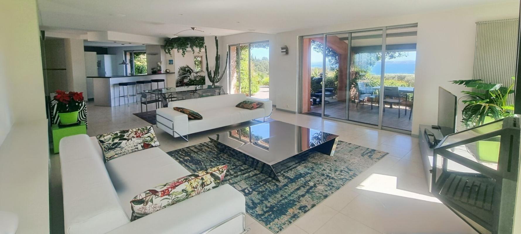 CARQUEIRANNE Domaine de charme en Provence - 2 maisons vue mer - 10 pièce(s) 372 m2 12