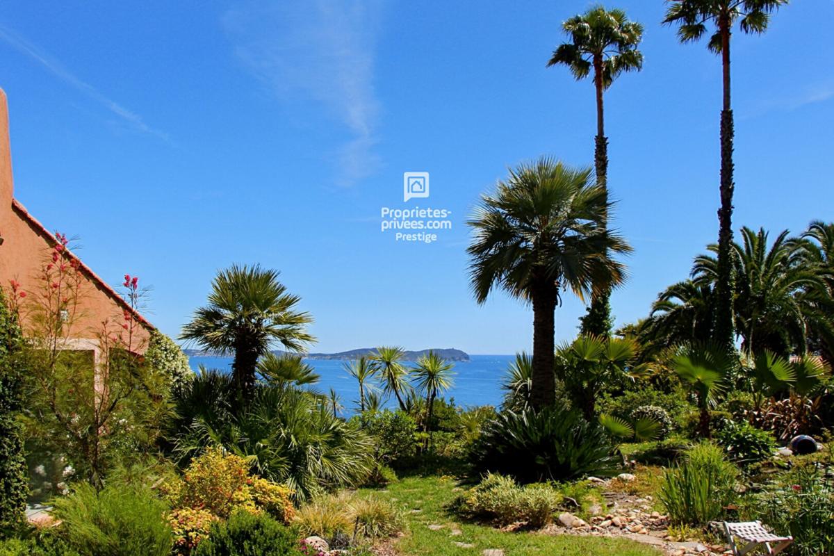 CARQUEIRANNE Domaine de charme en Provence - 2 maisons vue mer - 10 pièce(s) 372 m2 8